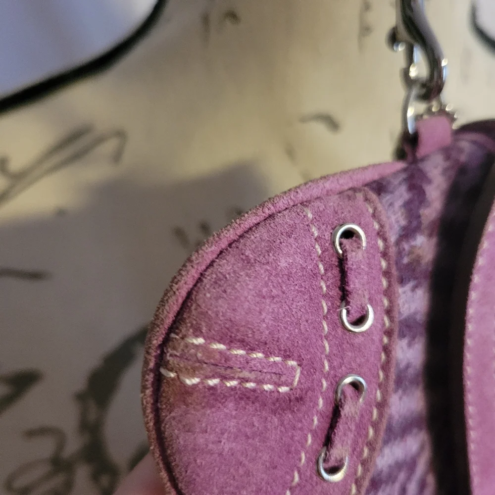 Rare Coach wristlet - Picture 6 of 7